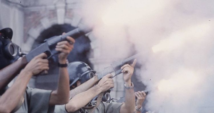  1967年港英政府镇压示威群众