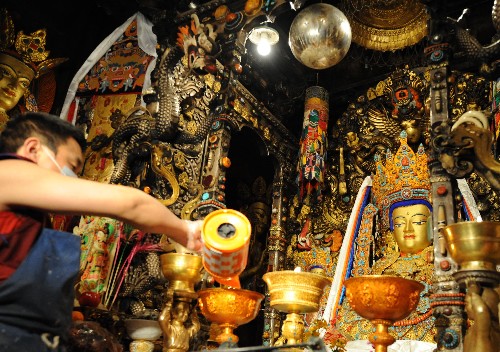 藏传佛教的起源和创始人揭示其文化传承与宗教发展之路