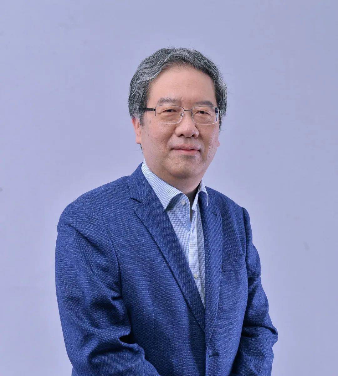 河北大学许春华：哲学博士，博士生导师，研究老庄道家思想与先秦诸子哲学起源